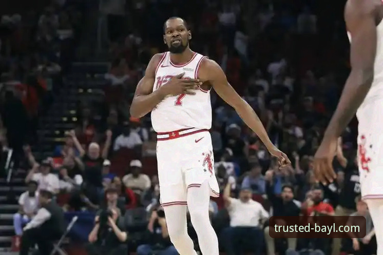 火箭主场大胜尼克斯深度分析：杜兰特27分引领三连胜，博澳娱乐带你复盘关键战术